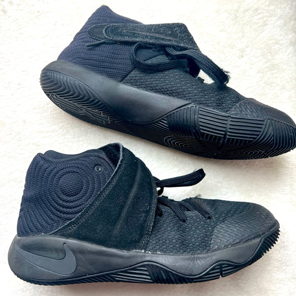 kyrie irving 2 black